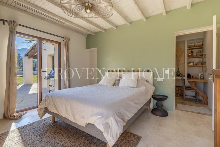 Image No.8-3 Bed House for sale