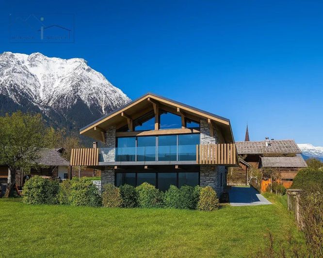 Image No.2-4 Bed House for sale