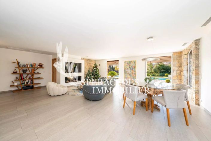 Image No.7-3 Bed House for sale