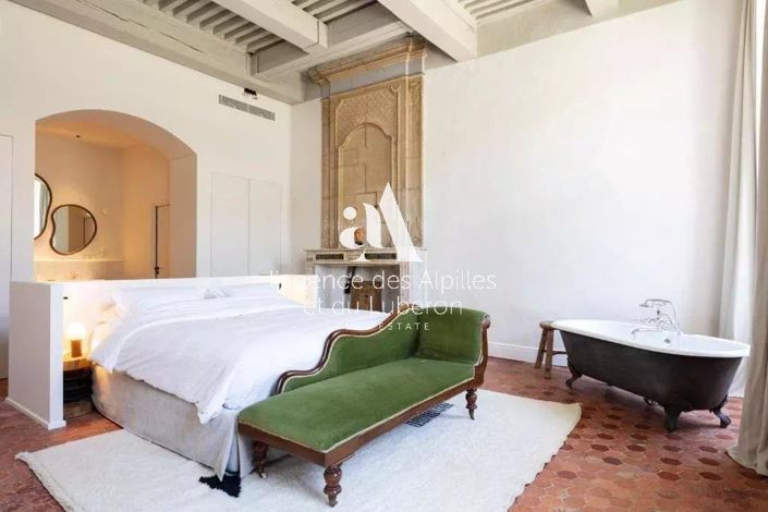 Image No.11-11 Bed House for sale