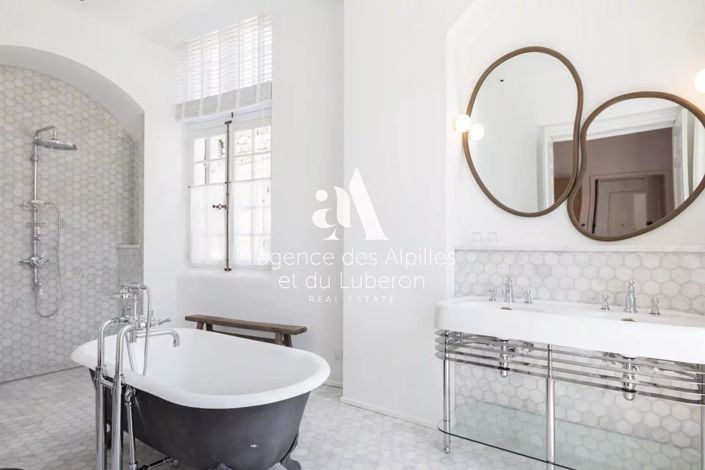 Image No.23-11 Bed House for sale