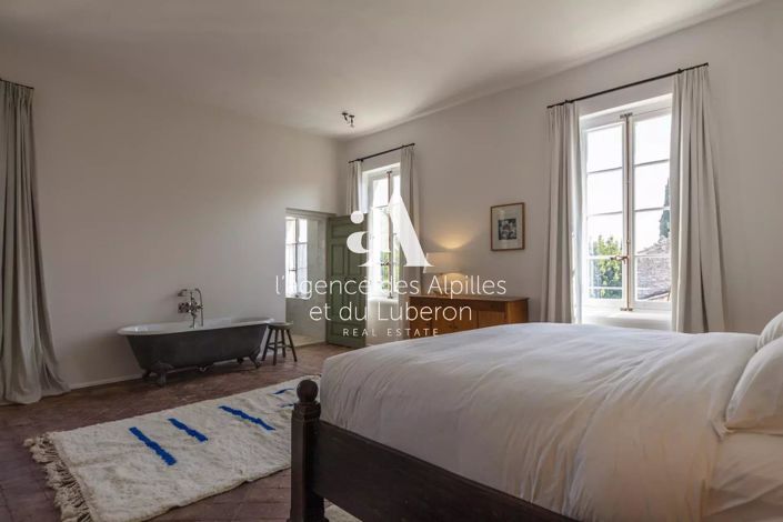 Image No.33-11 Bed House for sale