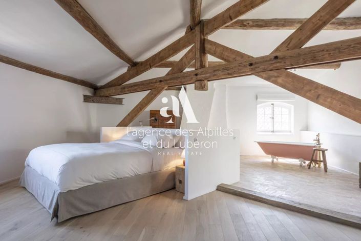 Image No.35-11 Bed House for sale