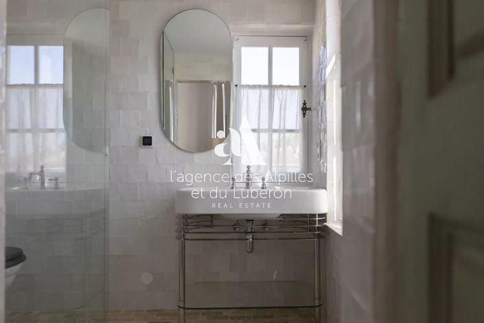 Image No.42-11 Bed House for sale