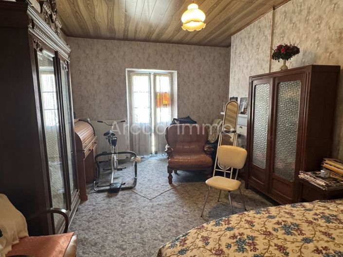 Image No.7-2 Bed House for sale