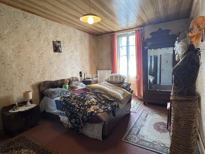 Image No.8-2 Bed House for sale