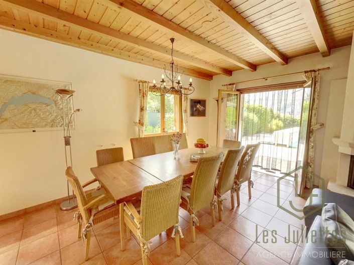 Image No.5-5 Bed House for sale