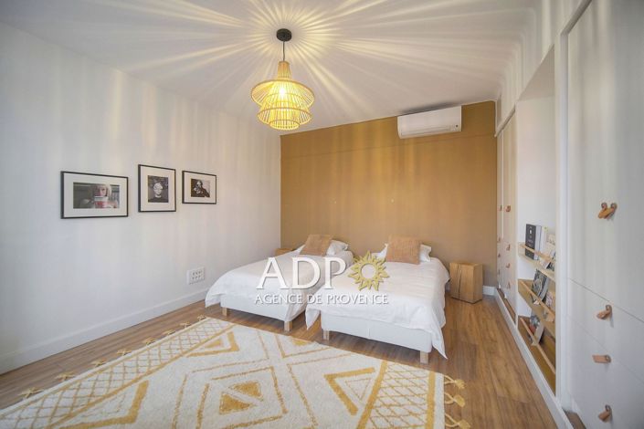 Image No.8-3 Bed Apartment for sale