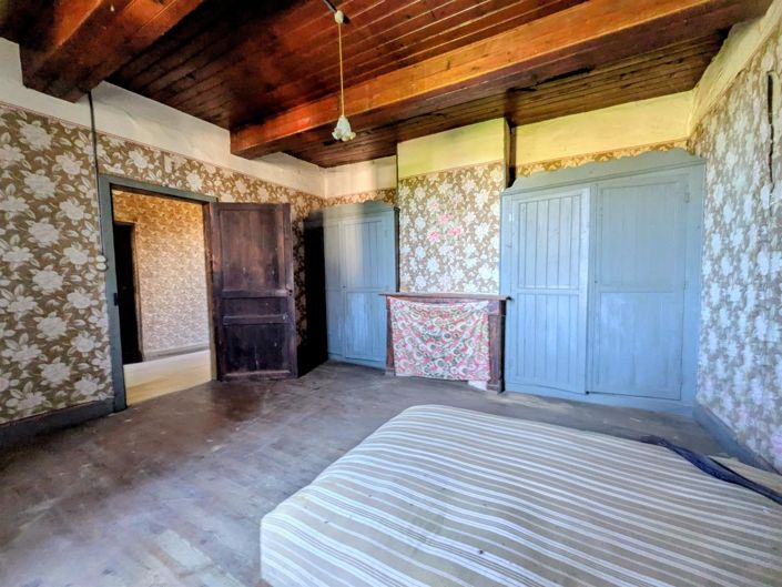 Image No.12-4 Bed House for sale