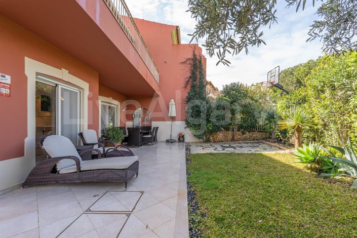 Image No.15-3 Bed House for sale