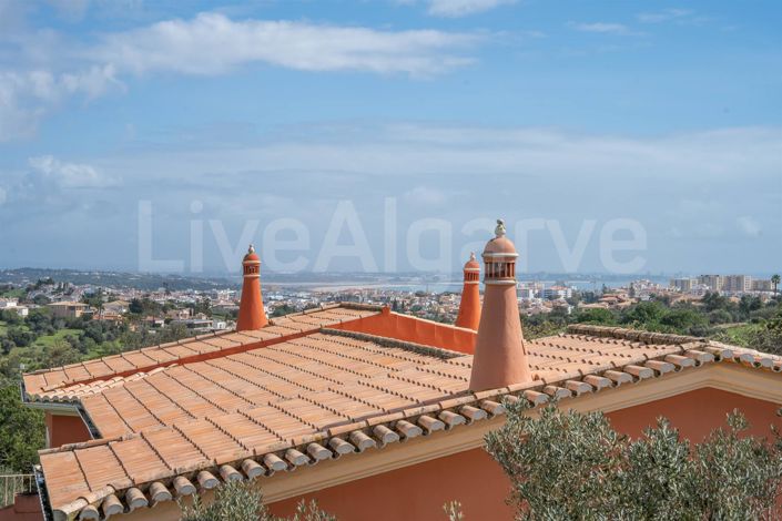 Image No.34-3 Bed House for sale