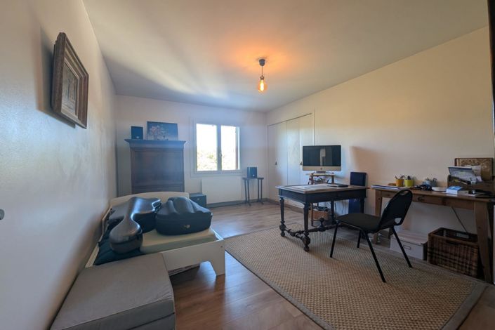 Image No.14-5 Bed House for sale