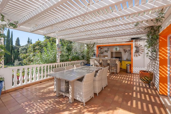 Image No.27-6 Bed House for sale