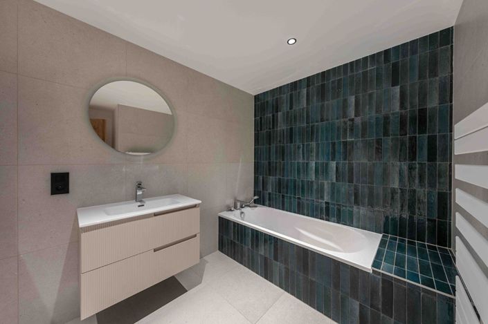 Image No.11-3 Bed Apartment for sale