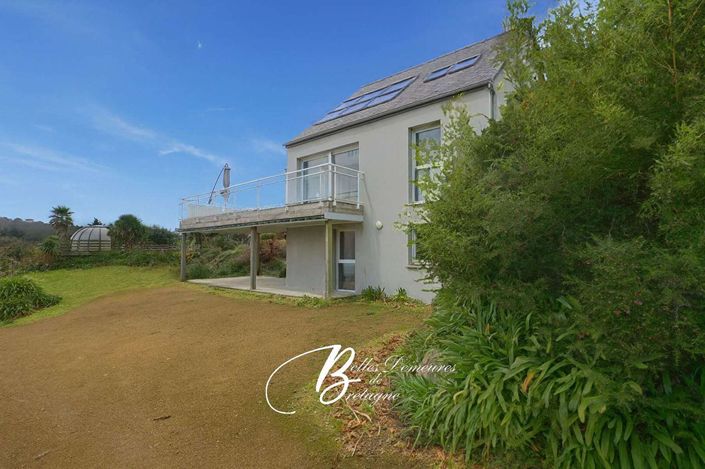 Image No.2-4 Bed House for sale