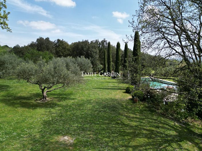 Image No.8-5 Bed House for sale