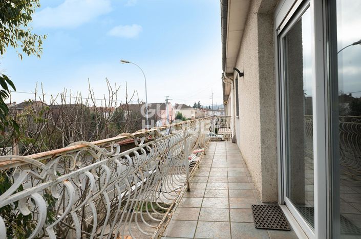 Image No.11-5 Bed House for sale