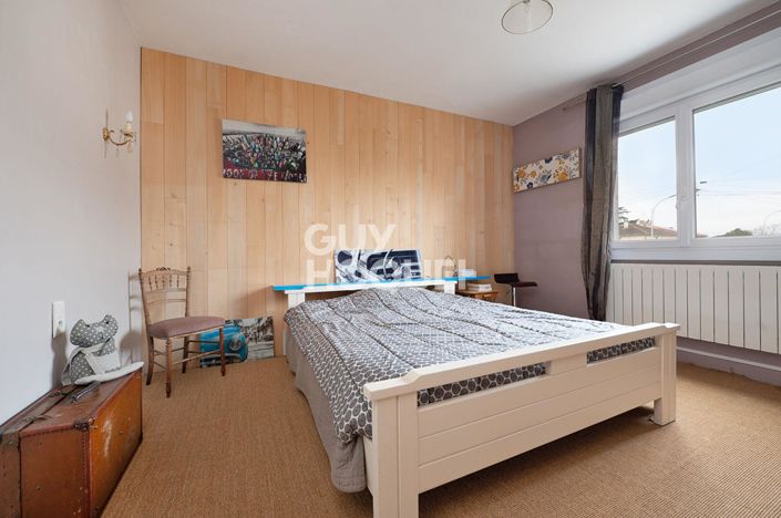 Image No.12-5 Bed House for sale