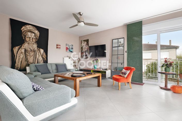 Image No.6-5 Bed House for sale