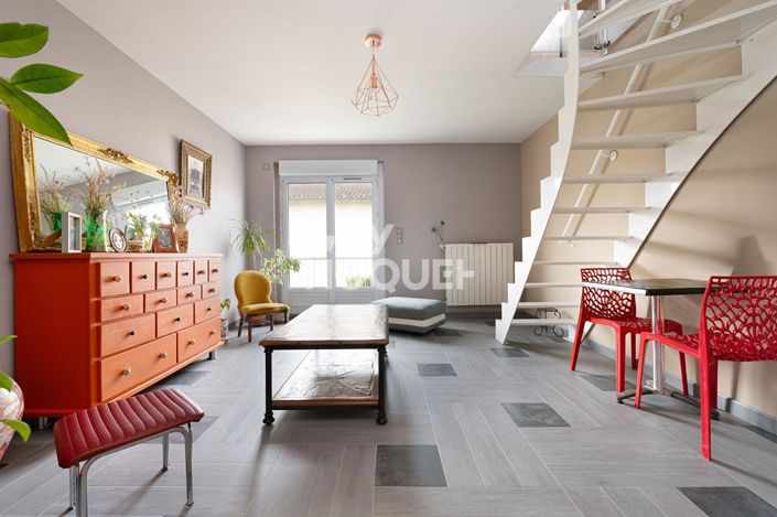 Image No.9-5 Bed House for sale