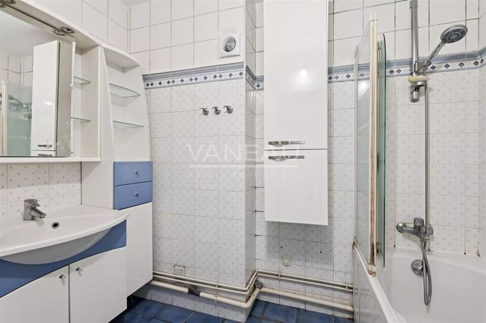 Image No.12-3 Bed Apartment for sale