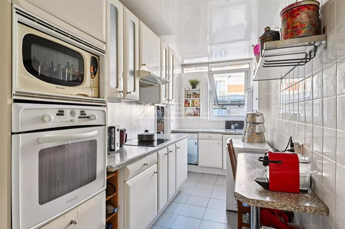 Image No.6-3 Bed Apartment for sale