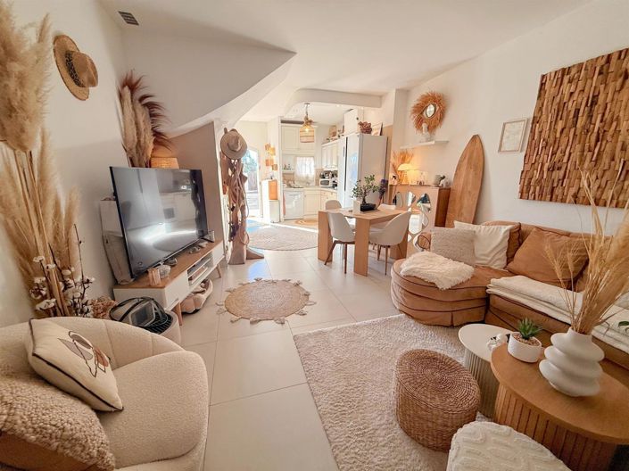 Image No.2-Maison de 3 chambres à vendre à Grimaud