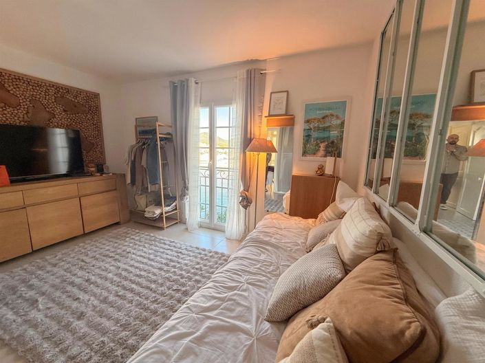 Image No.7-3 Bed House for sale