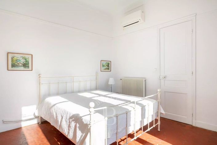 Image No.9-10 Bed House for sale