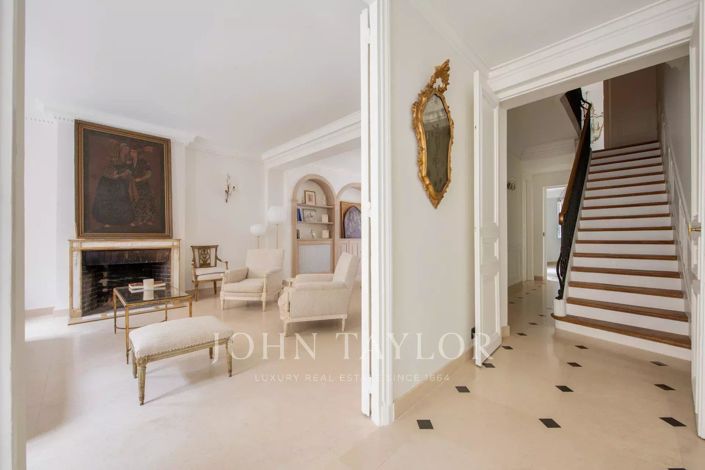 Image No.7-6 Bed House for sale