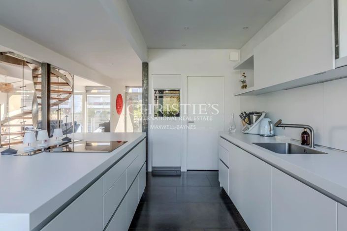 Image No.9-4 Bed House for sale