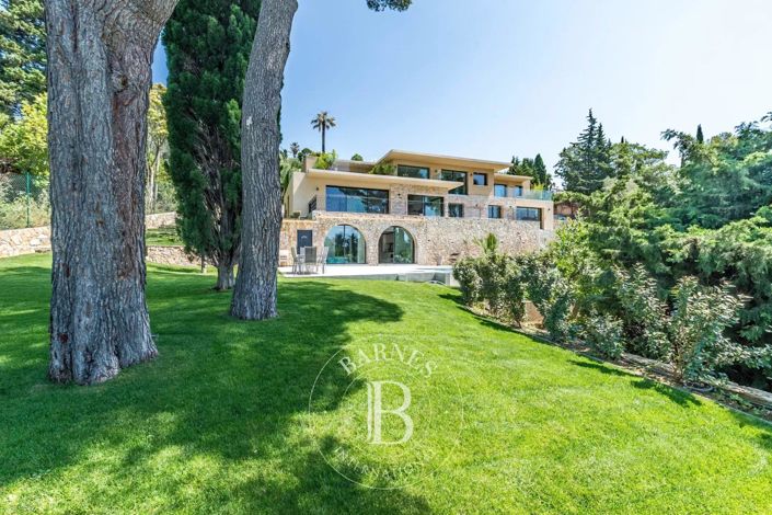 Image No.10-6 Bed House for sale