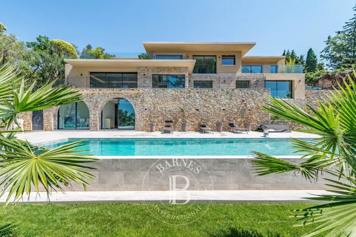 Image No.2-6 Bed House for sale