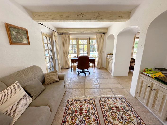 Image No.14-3 Bed House for sale