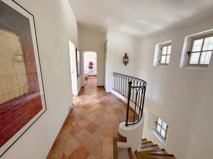 Image No.15-3 Bed House for sale