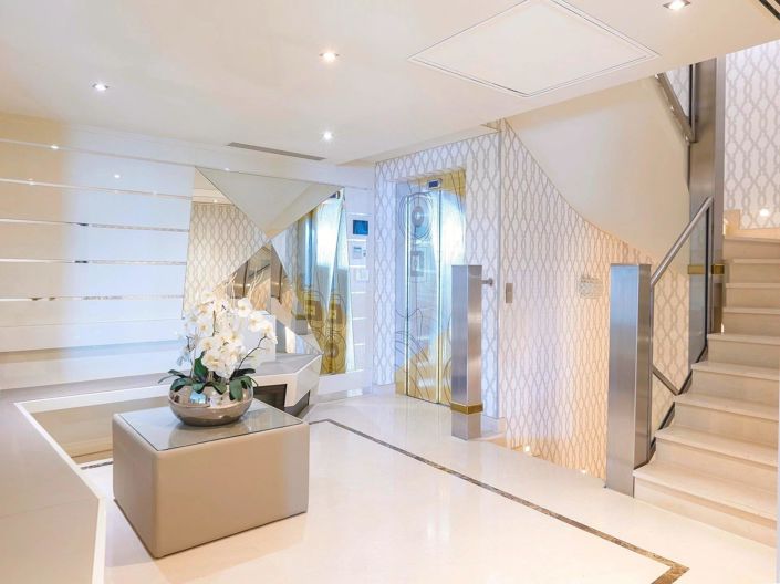 Image No.13-8 Bed House for sale