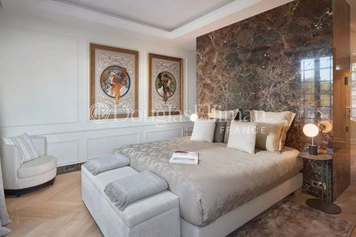 Image No.14-7 Bed House for sale