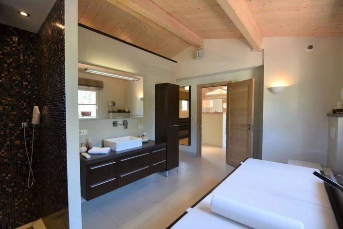 Image No.9-Maison de 2 chambres à vendre à Tourrettes