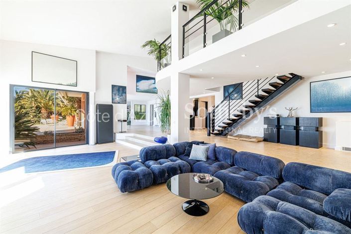 Image No.3-Propriété de 4 chambres à vendre à Nice