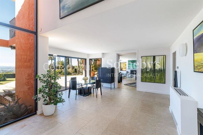 Image No.5-4 Bed Property for sale