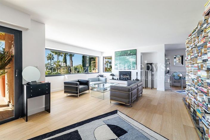 Image No.6-4 Bed Property for sale