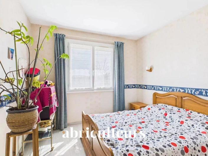 Image No.6-3 Bed House for sale