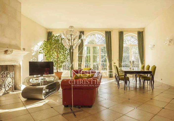 Image No.17-3 Bed House for sale