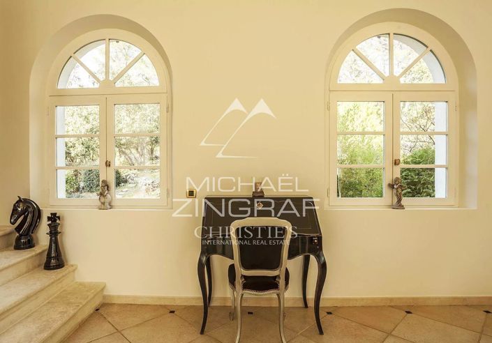 Image No.19-3 Bed House for sale