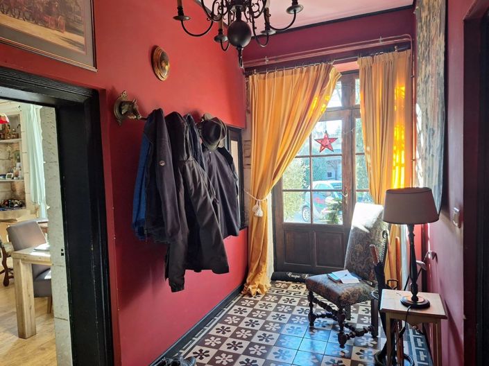 Image No.6-5 Bed House for sale