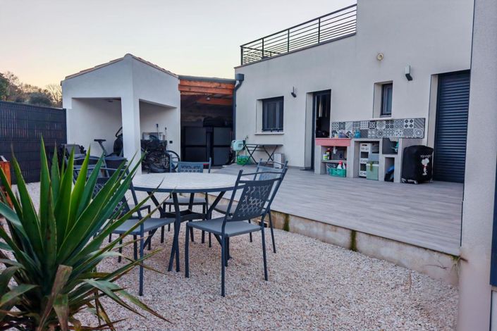 Image No.12-3 Bed House for sale