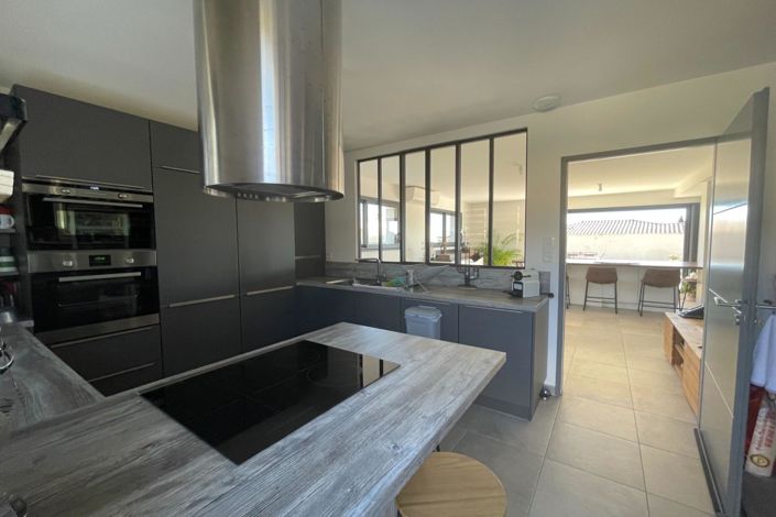 Image No.5-3 Bed House for sale