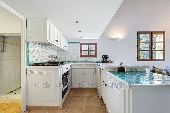 Image No.13-5 Bed House for sale