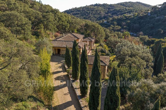 Image No.3-6 Bed House for sale