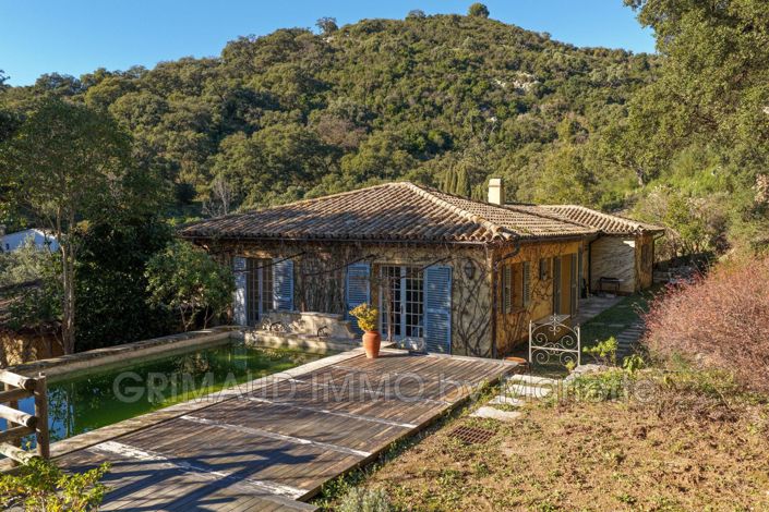 Image No.4-6 Bed House for sale